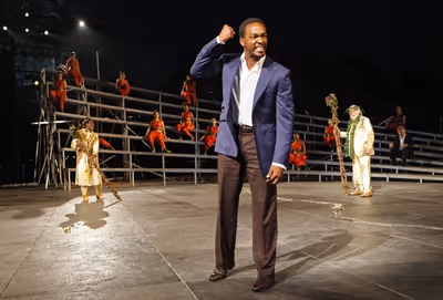 Anthony Mackie and the company Photo